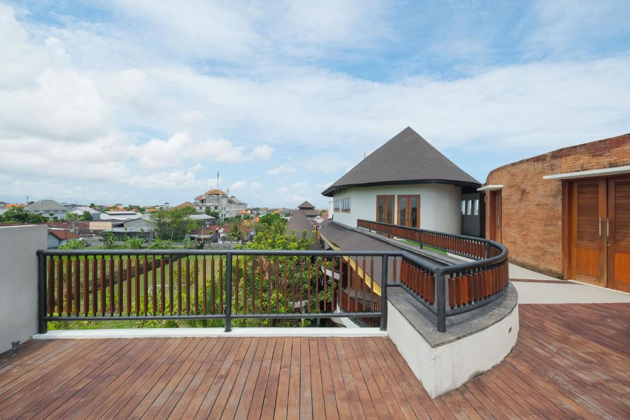 Djabu Seminyak Hotel Denpasar Exteriör bild