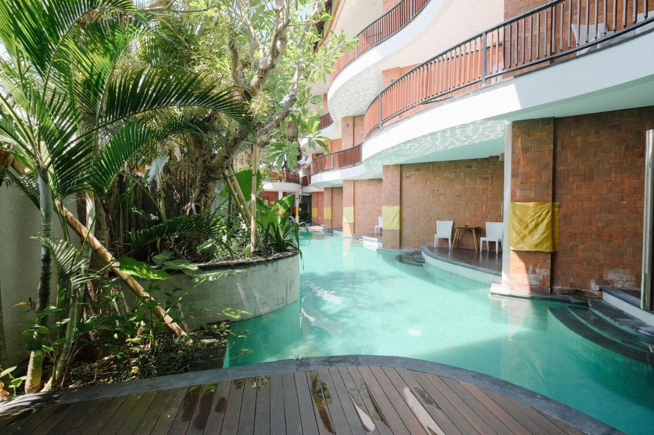 Djabu Seminyak Hotel Denpasar Exteriör bild