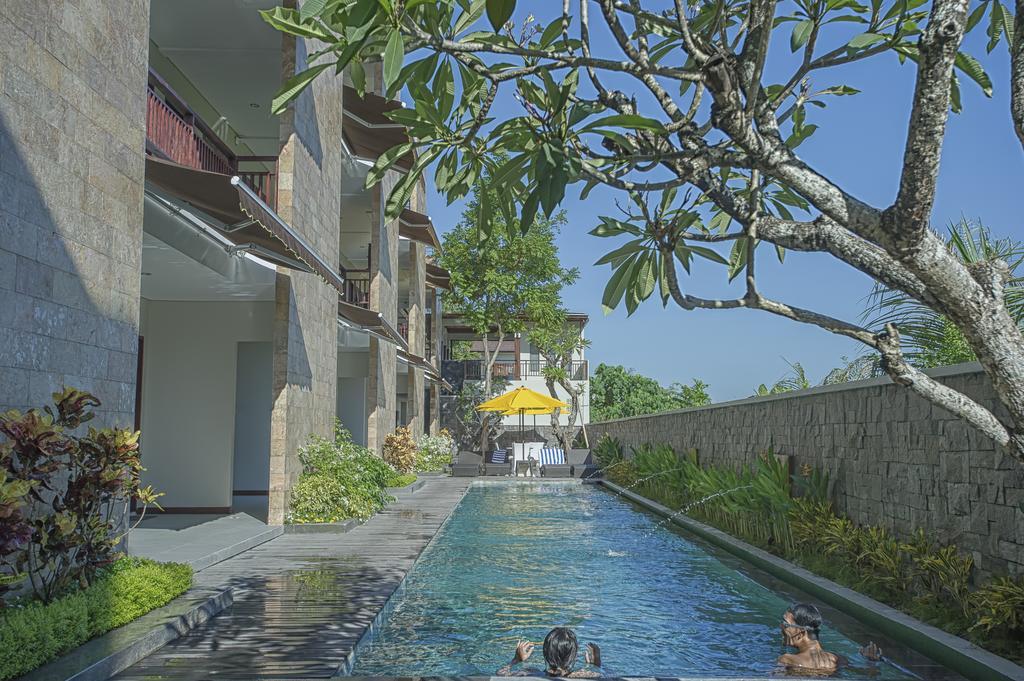 Djabu Seminyak Hotel Denpasar Exteriör bild