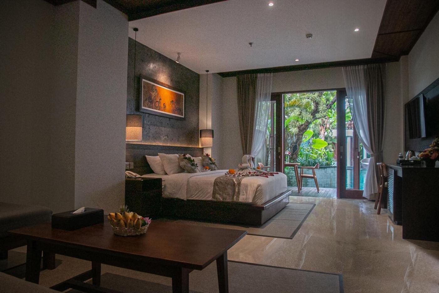 Djabu Seminyak Hotel Denpasar Exteriör bild