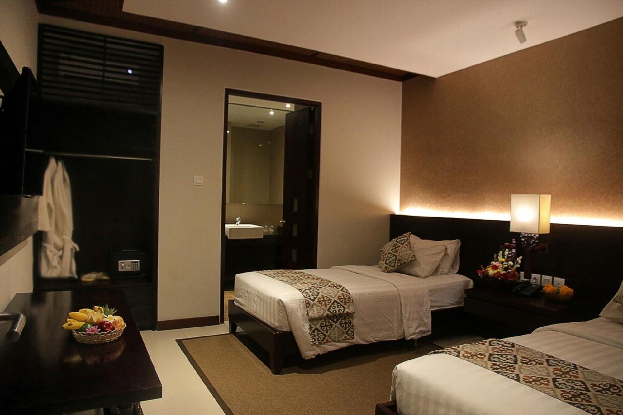 Djabu Seminyak Hotel Denpasar Exteriör bild