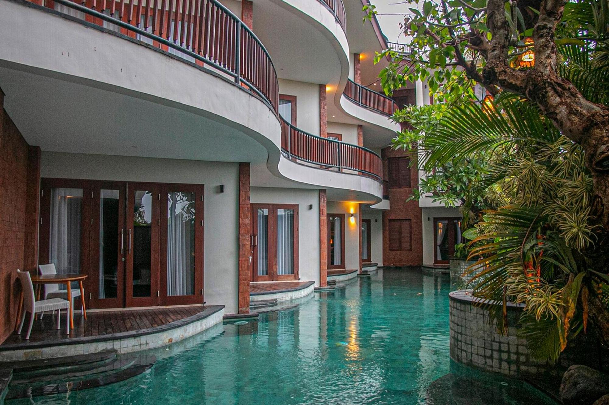 Djabu Seminyak Hotel Denpasar Exteriör bild