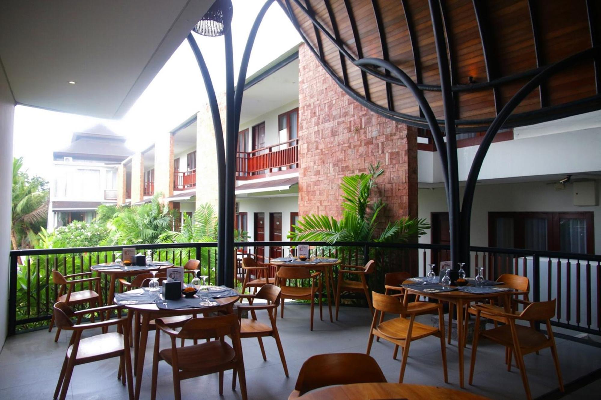 Djabu Seminyak Hotel Denpasar Exteriör bild
