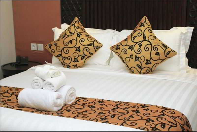 Djabu Seminyak Hotel Denpasar Exteriör bild