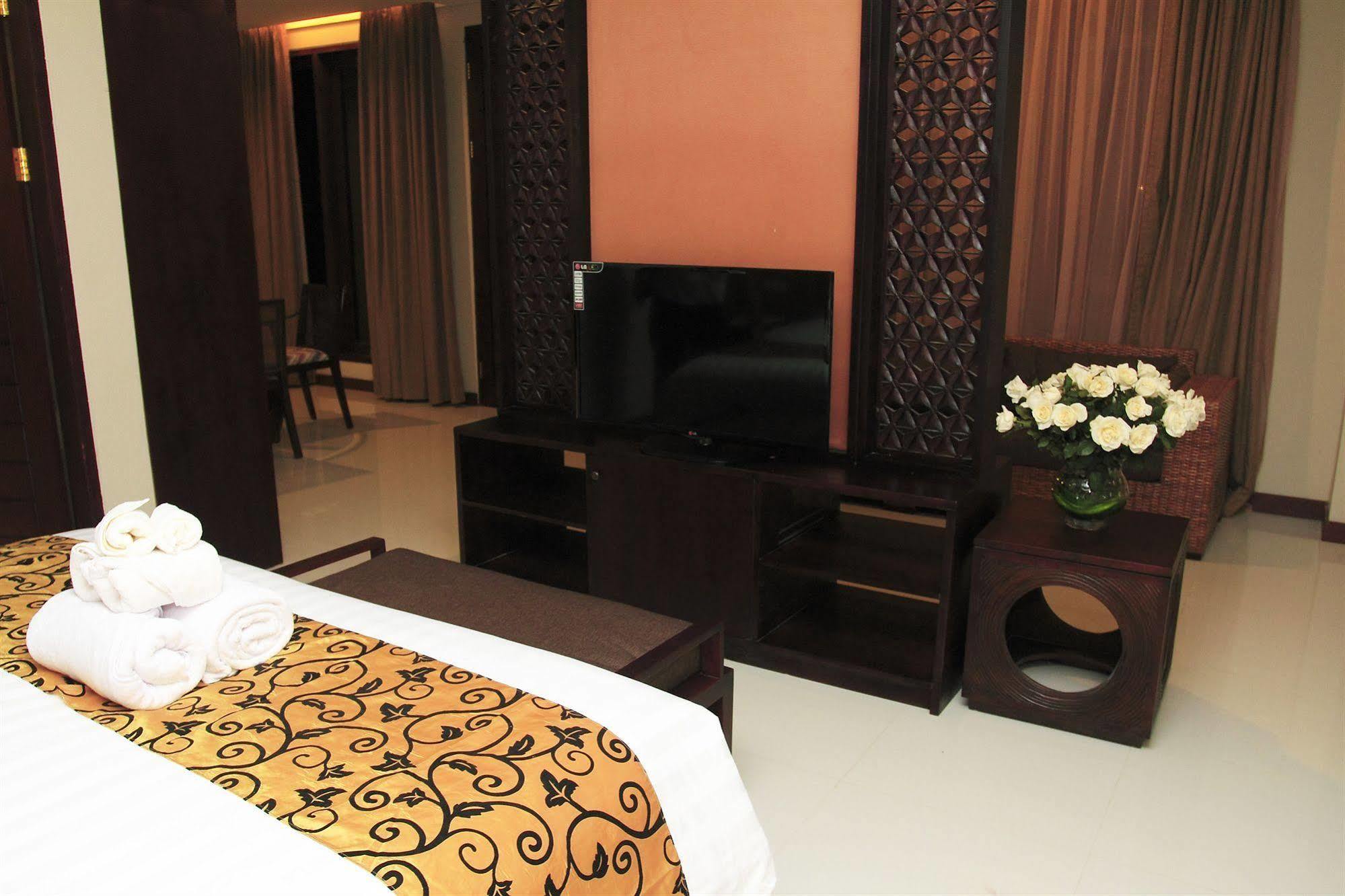 Djabu Seminyak Hotel Denpasar Exteriör bild